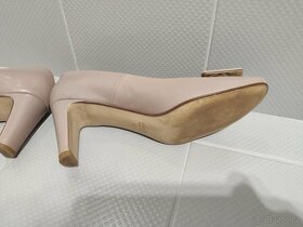 Dámské kožené krásné lodičky zn.PELLE VERA - 9