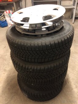 Zimní komplety 185/60/R15 - 9