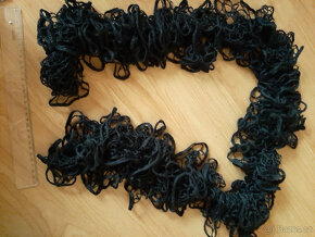 Různé dámské a dětské oblečení, doplňky, korále - 9