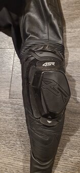 Kombinéza dvoudílná motorkářská - 9