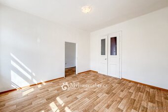 Prodej rodinného domu 4+1, zahrada, 300 m2 - Znojmo, Horní Č - 9