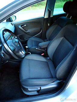 Volkswagen Polo V 1.4 63 kW - - - TOP výbava - 9