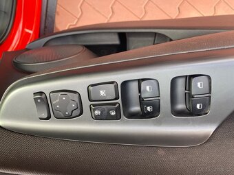 HYUNDAI KONA 4x4 benzin - 9