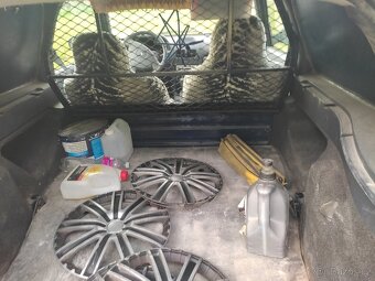 Renault Clio 1,2 benzín 43 kW dvoumístné van s kleci 2005 - 9