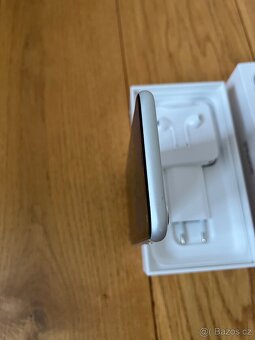 iPhone XR 256 GB - 9