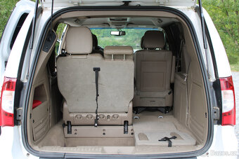 Chrysler Town & Country 3.6L V6 / LPG / 7MÍST / 211kW - 9