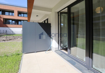 Pronájem ateliéru, 1+kk/zahrádka, 30m2, v přízemí novostavby - 9