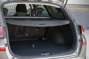 Hyundai i30 CW 1.6 CRDi Family - 9