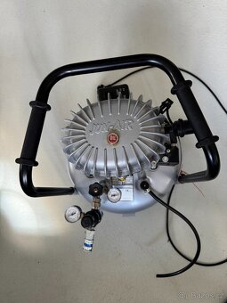 Kompresor JUN-AIR MODEL 6 - 9