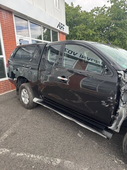 Mitsubishi L200, 2.3 DI-D, 4WD, havarované - 9