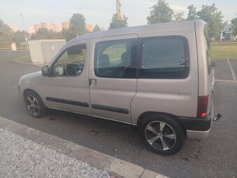 Citroen Berlingo 2,0 HDI 5 místní - 9