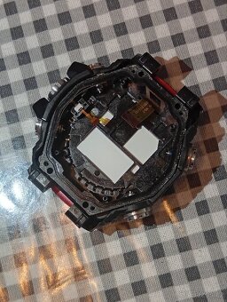 Část hodinek Casio G-shock GPR B1000 Rangeman - 9