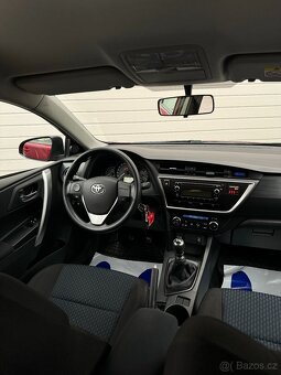 TOYOTA AURIS 1.3 VVT-i 73 kW MANUÁL – 2013 - 9