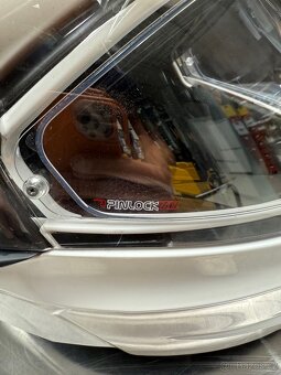 Výklopná helma Caberg M - 9