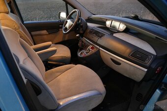 Prodám Citroen C8, 2.0 BA 103 kW ; nejvyšší výbava - 9