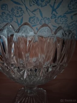 Skleněná broušená mísa na ovoce - 9