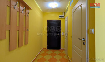 Pronájem bytu 2+kk, 43 m², Praha, ul. Boloňská - 9