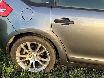 Citroen C4 1.4 2006 1. majitel 143.000km - 9