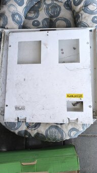 prodám elektromerovy rozvadec - 9