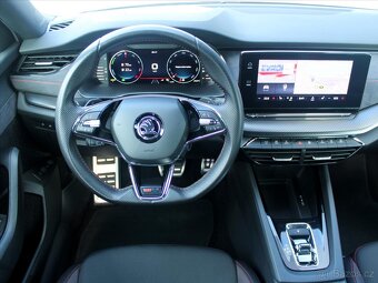 Škoda Octavia 1,4 TSi 180kW PHEV RS DSG ČR 1.maj 16V iV 6DSG - 9