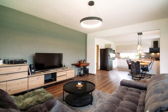 Rodinný dům 5+kk s prostornou zahradou – Kralupy nad Vltav - 9