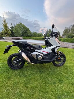 Honda x ADV 750 - 9