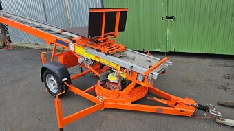 Stavební výtah BÖCKER 16m + kloub 6m - motor HONDA - CZ SPZ - 9