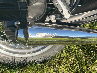 Moto Guzzi V7 Special - 9