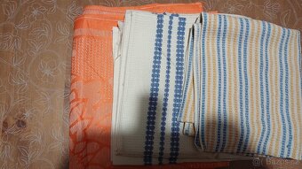 Retro ručníky, prostěradla, povlaky na polštáře a ubrusy - 9