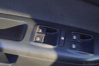 Prodám vozidlo Škoda Octavia 2 Combi 1.9Tdi 77kw. - 9