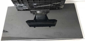 S04 Noha, stojan ED TV LG 32LV4500 - 9