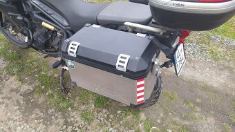 Triumph Tiger 800 XC, r.v.2011 - 9