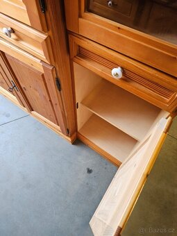 VITRÍNA " PŘÍBORNÍK - 9