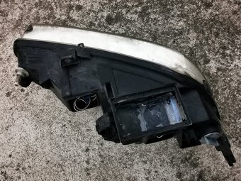 leve predni svetlo peugeot 406 coupe - 9