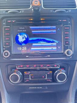 Volkswagen GOLF VI, 1.6 tdi. - 9