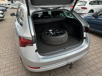 Škoda Octavia 4 iV Style 1.4TSI 150kW DSG 60tkm Webasto DCC - 9