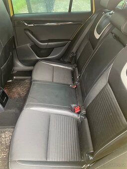 Octavia combi 3 RS 2.0 TSi 162kw dsg - 9