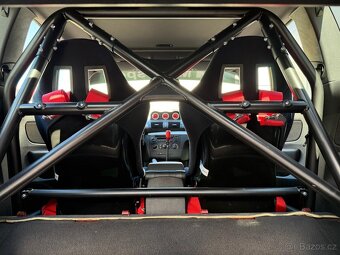 BMW E82 125i track car clubsport - 9