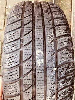 14 " plechový disk 4x100 6Jx14H2 ET43, zimní pneu 185/55/14 - 9