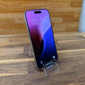 IPhone 16 Pro 256GB, bílý Titan, eSIM (rok záruka) - 9