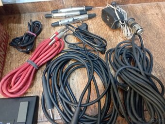 Součástky pro kytaráře - 9