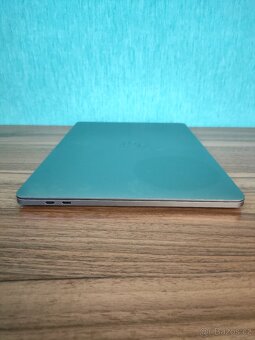 MacBook Pro 2018 | i5 • 8GB • 256GB SSD - 9