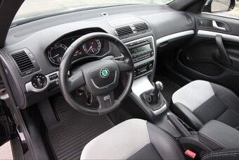 OCTAVIA 2 RS,2.0TSI-147kw+ABT,6st.Manuál,Xen,PDC,Tažné,R18 - 9