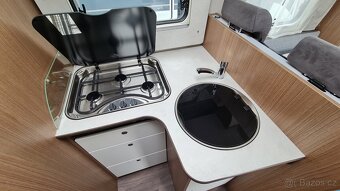 Carado T447, příslušenství v ceně, stav nového vozu - 9
