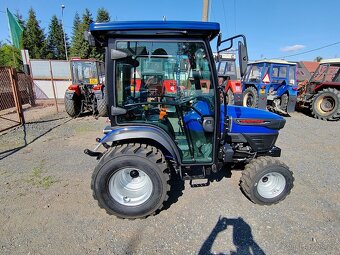 Malotraktor Farmtrac Compact 26 4WD s kabinou - 9