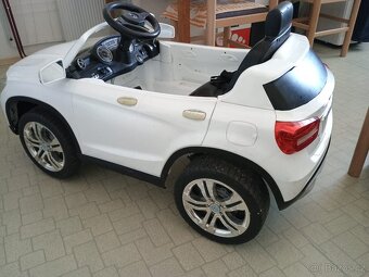 Dětské elektrické auto - 9