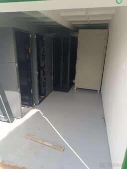 rack, rozvaděč, serverová skříň - 9