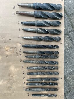 Magnetická vrtačka BUX Walker Hagou + vrtáky/sklíčidla/kužel - 9