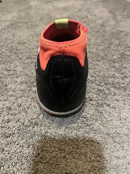Kopačky Adidas - 9