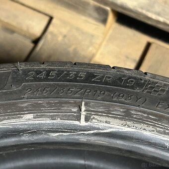 Letní pneu 245/35 R19 93Y Michelin 6mm - 9